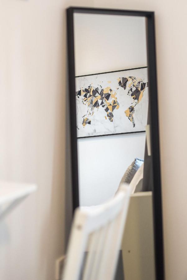 Modern Spacious 3 Bedroom City Centre Apartment - Free Parking - Private Balcony Edimburgo Exterior foto