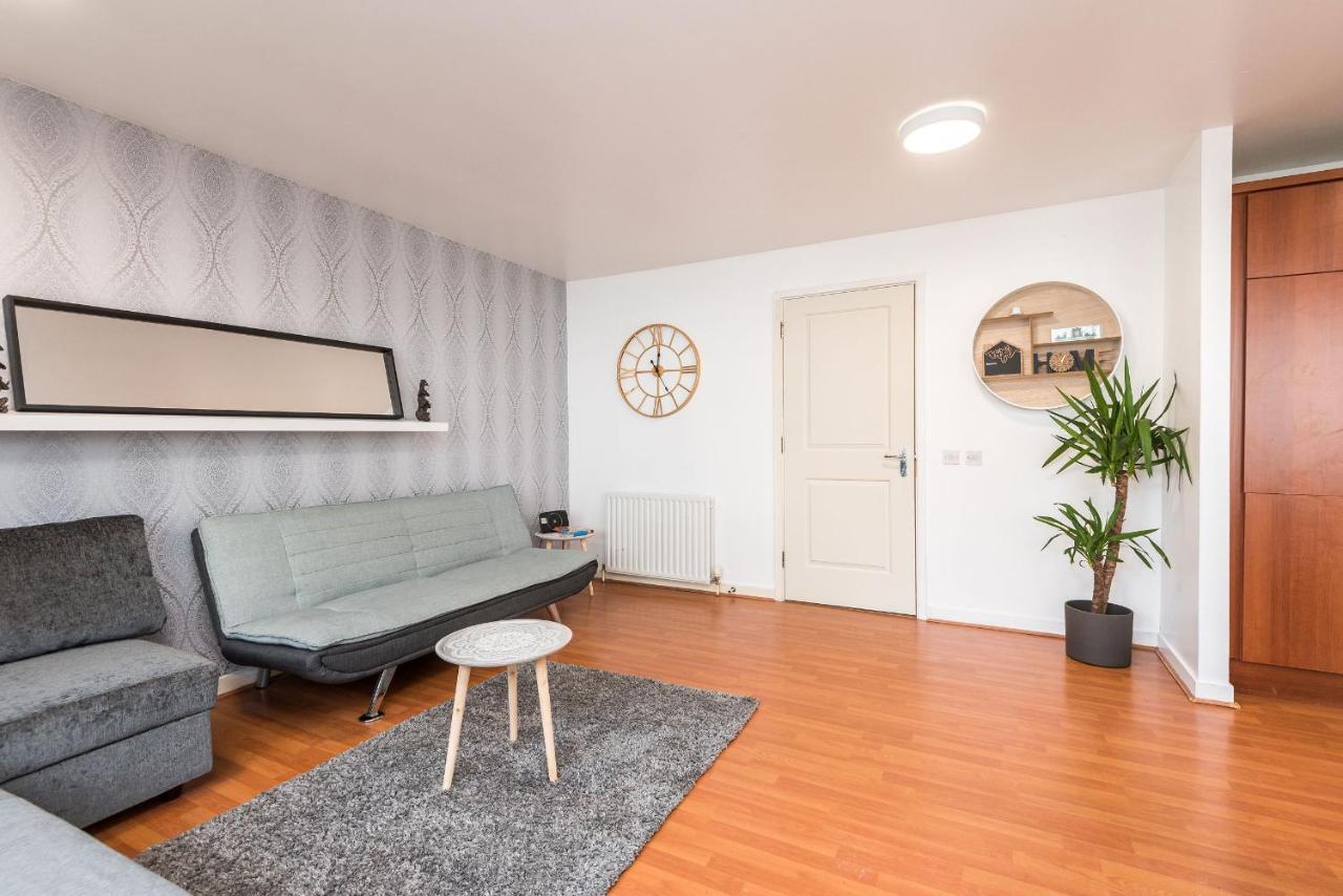 Modern Spacious 3 Bedroom City Centre Apartment - Free Parking - Private Balcony Edimburgo Exterior foto