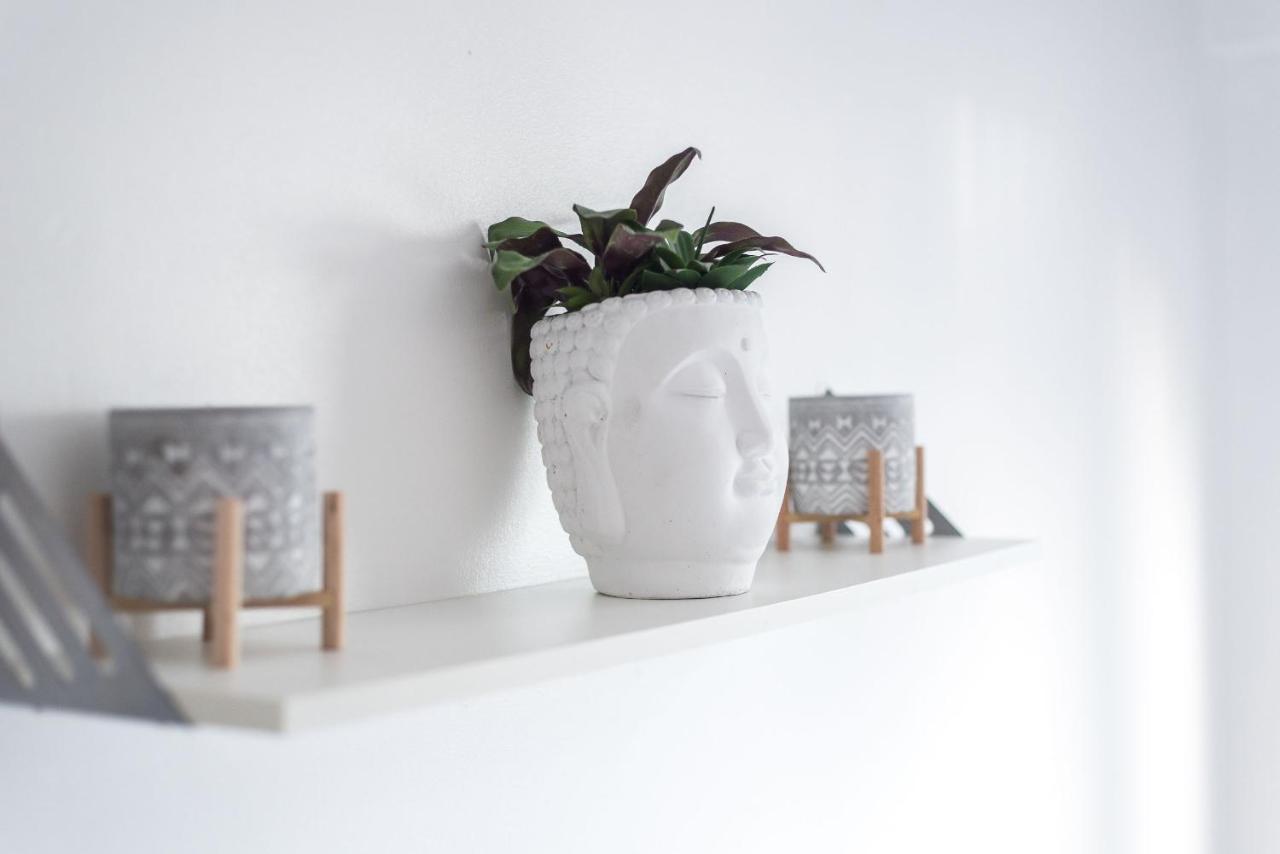 Modern Spacious 3 Bedroom City Centre Apartment - Free Parking - Private Balcony Edimburgo Exterior foto