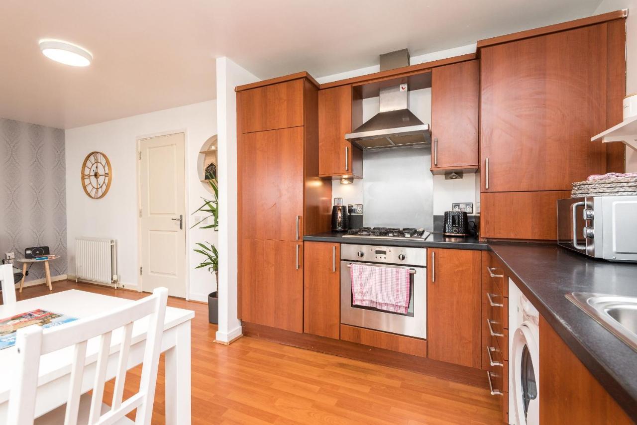 Modern Spacious 3 Bedroom City Centre Apartment - Free Parking - Private Balcony Edimburgo Exterior foto