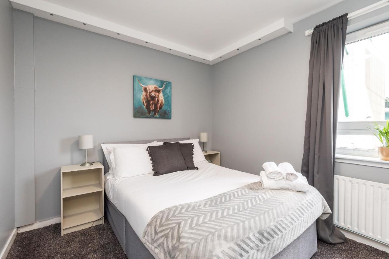 Modern Spacious 3 Bedroom City Centre Apartment - Free Parking - Private Balcony Edimburgo Exterior foto